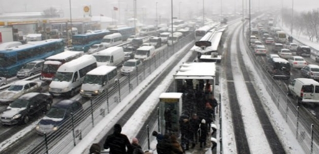 İstanbul'da yoğun kar yağışı uyarısı