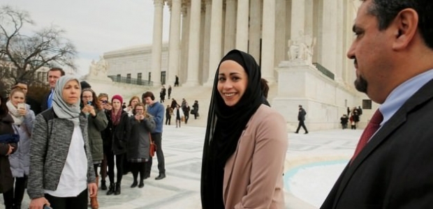ABD Müslüman kızın davasını konuşuyor