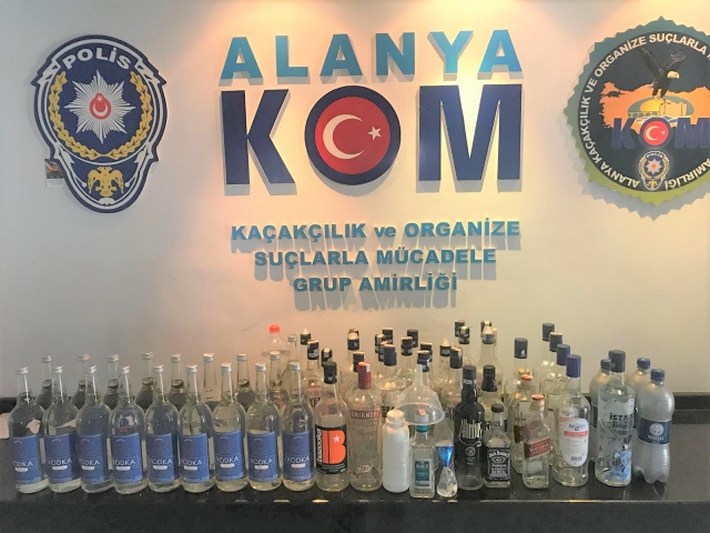Alanya’da kaçak içki operasyonuna 2 tutuklama   