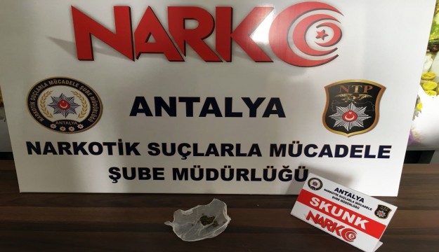 Antalya’da 5 ayrı uyuşturucu operasyonu: 9 gözaltı  