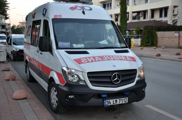 Antalyaâda ambulans çalındı