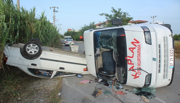  Antalya’da trafik kazası: 4 yaralı  