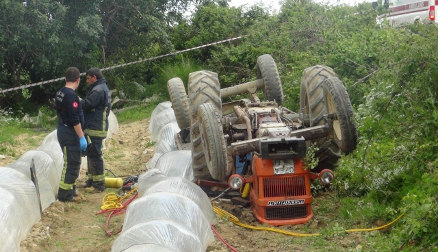​Antalya’da traktör devrildi: 1 ölü