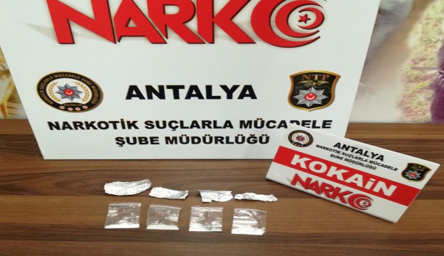 Antalya’da uyuşturucu operasyonu: 11 gözaltı   