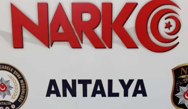 Antalya’da uyuşturucu operasyonu: 3 gözaltı 