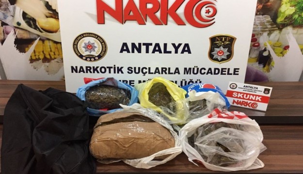 Antalya’da uyuşturucu operasyonu: 3 kişi tutuklandı  