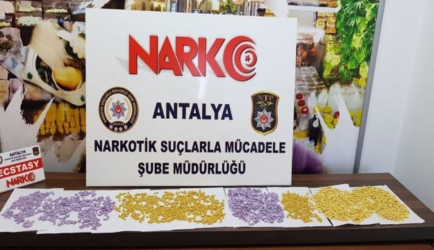 Antalya’da uyuşturucu operasyonu: 4 tutuklama   
