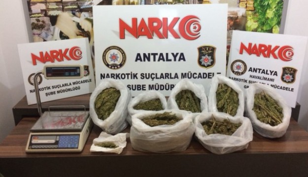 Antalya'’da uyuşturucu operasyonu: 8 gözaltı