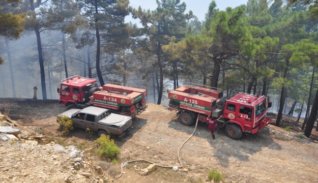 Antalya’daki orman yangını kontrol altına alındı 