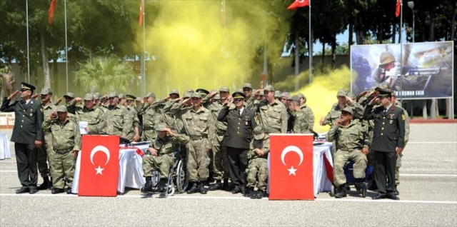 Antalya'da engellilerin bir günlük askerlik sevinci