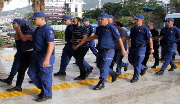 Antalya'da gayrimenkul dolandırıcılığına 12 tutuklama 