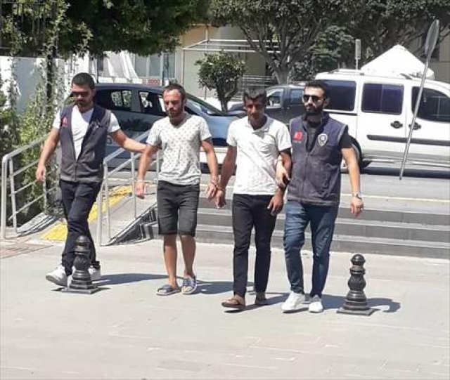 Antalya'da hırsızlık şüphelileri yakalandı