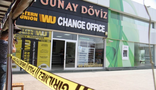 Antalya'da kar maskeli dövizci soygunu 