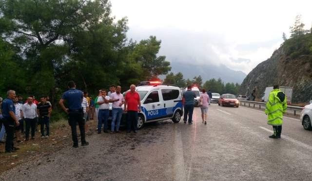 Antalya'da otobüs kazası! 3 ölü