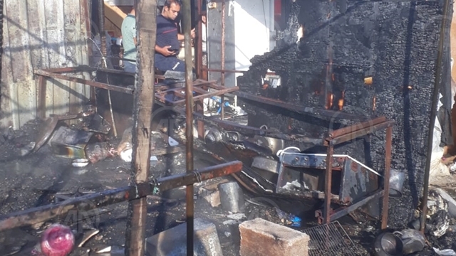 Antalya'da tarım işçilerinin kaldığı barakalarda çıkan yangın söndürüldü
