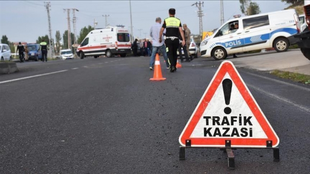 Antalya'da trafik kazaları: 1 ölü, 3 yaralı