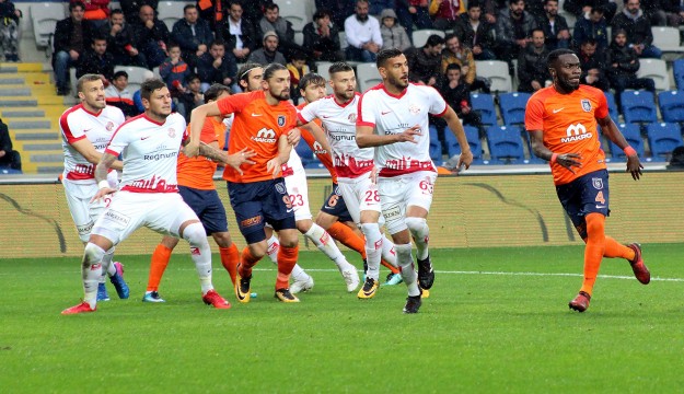 Antalyaspor ile Başakşehir Süper Lig’de 16. randevuda