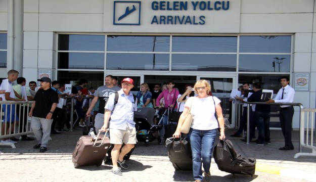 Antalya'ya gelen turist sayısı 5 milyonu aştı   