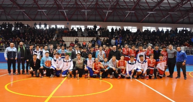 Burdur Basketbol İl Birinciliği Yarışmaları Sona Erdi