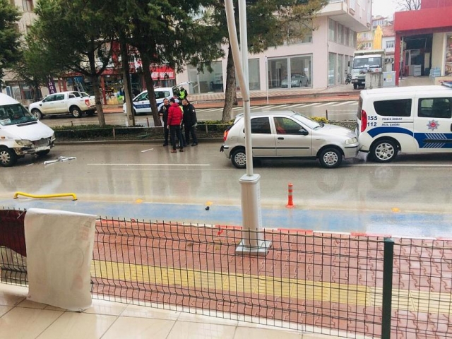 Burdur'da ‘Öncelik Yayanın’ Projesinde zincirleme kaza