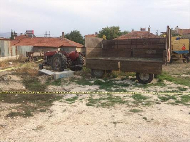 Burdur'da traktörün altında kalan kişi öldü