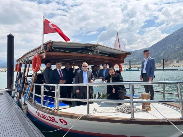Diyanet-Sen Isparta, Eğirdir'de Tekne Turuyla Personellerle Buluştu