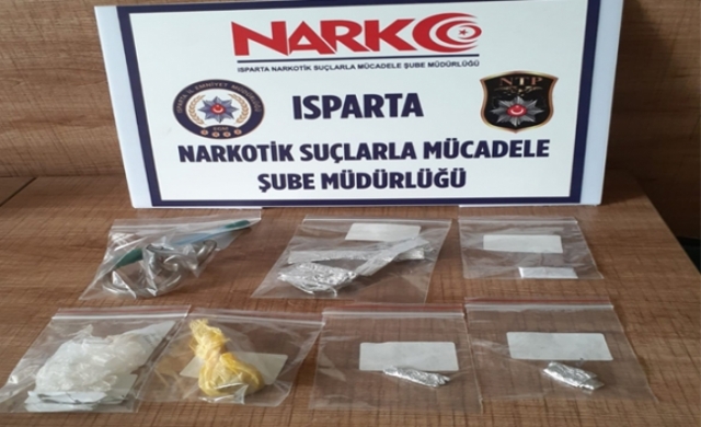 Isparta'da 6 şüpheli uyuşturucu madde ile yakalandı