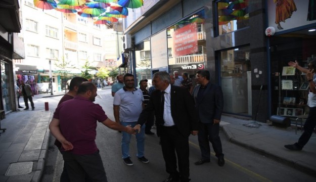  Isparta'daki Şemsiyeli Sokak, belediye - esnaf işbirliğinde güzelleştirilecek   