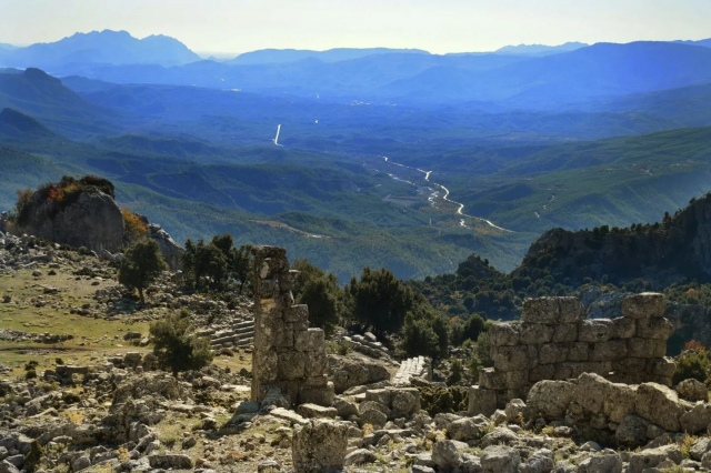 Isparta'nın Gizemli Tarihi: Kapıkaya Harabeleri'nde Geçmişe Yolculuk
