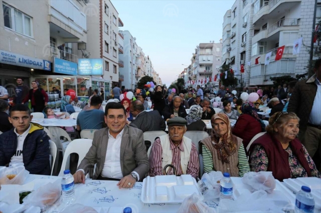 ​Kepez Belediyesi 68 mahalleye iftar verecek