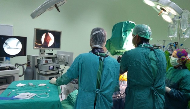  Korkuteli Devlet Hastanesinde ilk kapalı böbrek taşı ameliyatı 
