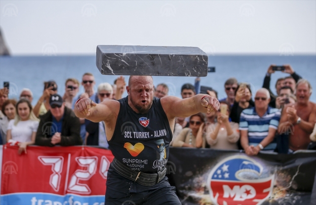 MLO Strongman Champions League yarışları Alanya'da başladı