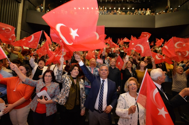 Muratpaşa’da ‘Atatürk ve Cumhuriyet’e Vefa Konseri’   