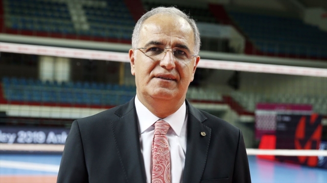 Türkiye Voleybol Federasyonu Başkanı Üstündağ: Avrupa şampiyonluğunu hak etmiştik