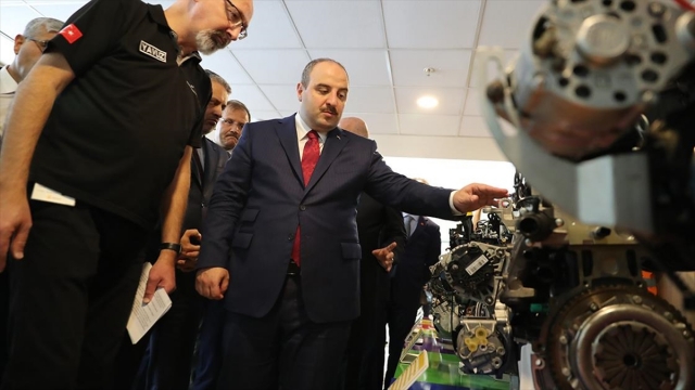 Türkiye'de ilk kez alüminyum motor bloku için test üretimi başladı