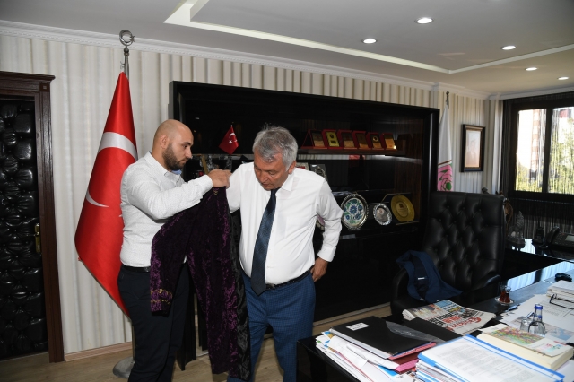 Türkmenlerden Başkan Günaydın’a selam ve teşekkür   