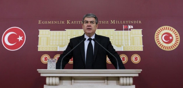 Süheyl Batum&rsquo;dan zehir zemberek açıklama!