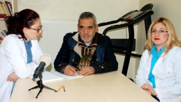 Şizofreni Hastası İngilizce Ders Verip, Çeviri Yapıyor