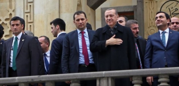 Erdoğan'dan Cuma namazı sürprizi