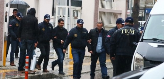 Paralel'in İzmir ayağında 2 tutuklama