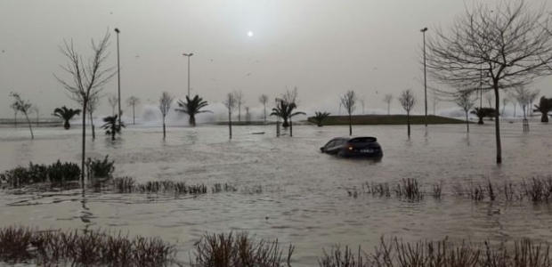 Pendik ve Caddebostan'da lodos dehşeti