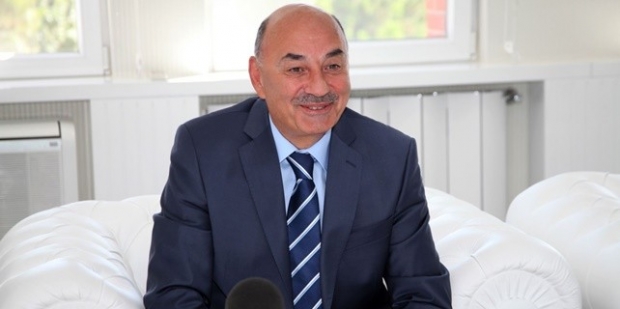 Aybatılı hükümetin hizmetlerini anlattı