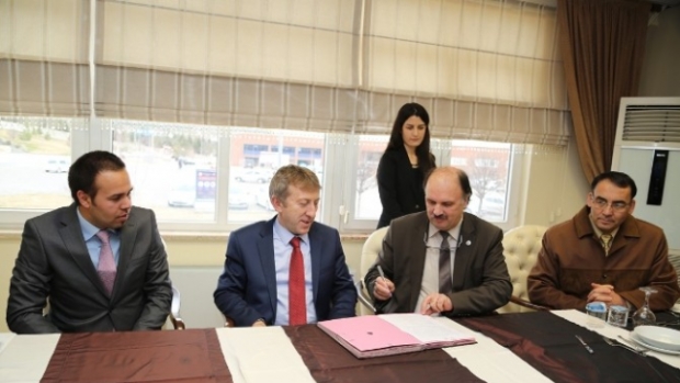 Sdü'nün Elektrikli Aracına Hexagon Sponsor Oldu