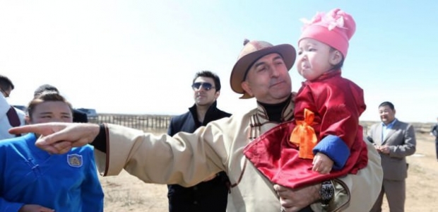 Bakan Çavuşoğlu'ndan Papa'ya sert tepki