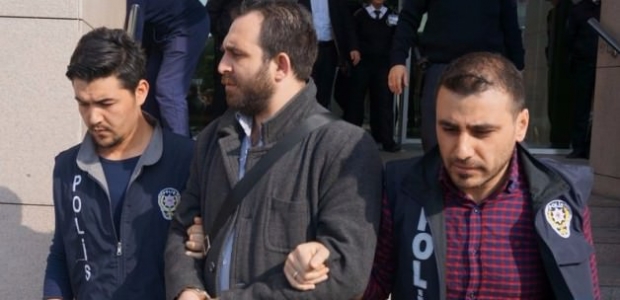 Sahte avukat kimlikli 2 kişi gözaltına alındı