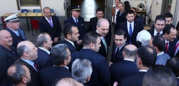 Kurtulmuş'tan kundaklanan camiye ziyaret