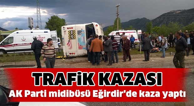   AK Parti midibüsü Eğirdir'de kaza yaptı
