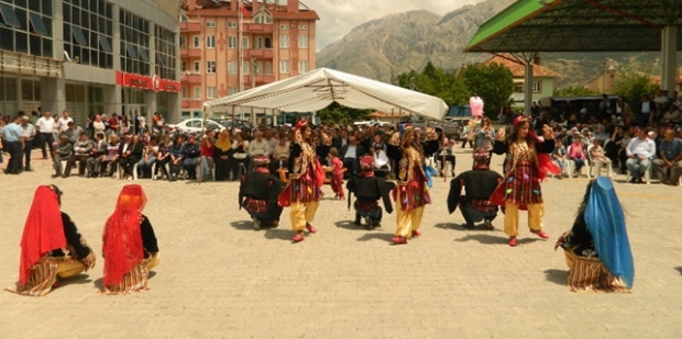 Uluborlu HEM Yıl Sonu Sergisi açıldı