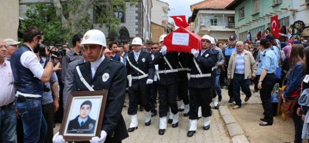 ISPARTA ŞEHİDİNİ UĞURLADI