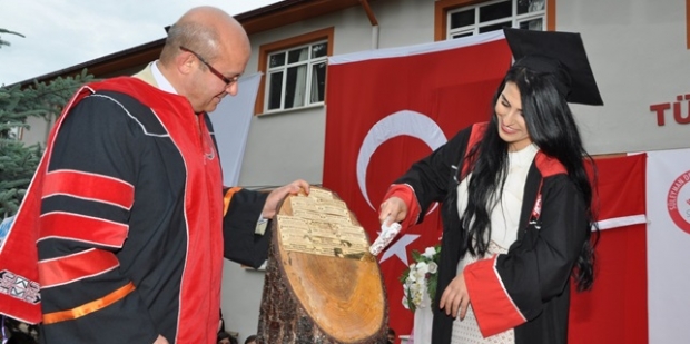 Eğirdir’de mezuniyet coşkusu